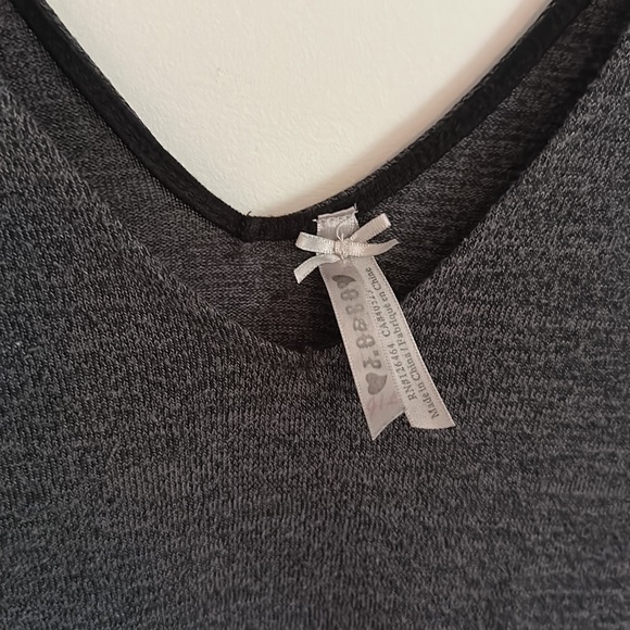 JO&CO Grey Tanktop - Picture 2 of 3